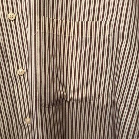 NWOT.Geoffrey Bean button down shirt.Wrinkle Free. - Picture 9 of 9